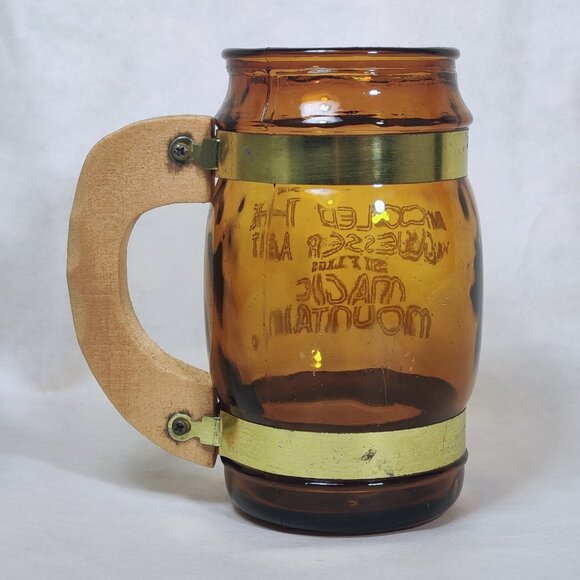 Vintage Six Flags Magic Mountain Mug I Fooled the Guesser Amber Glass Barrel - Picture 4 of 11